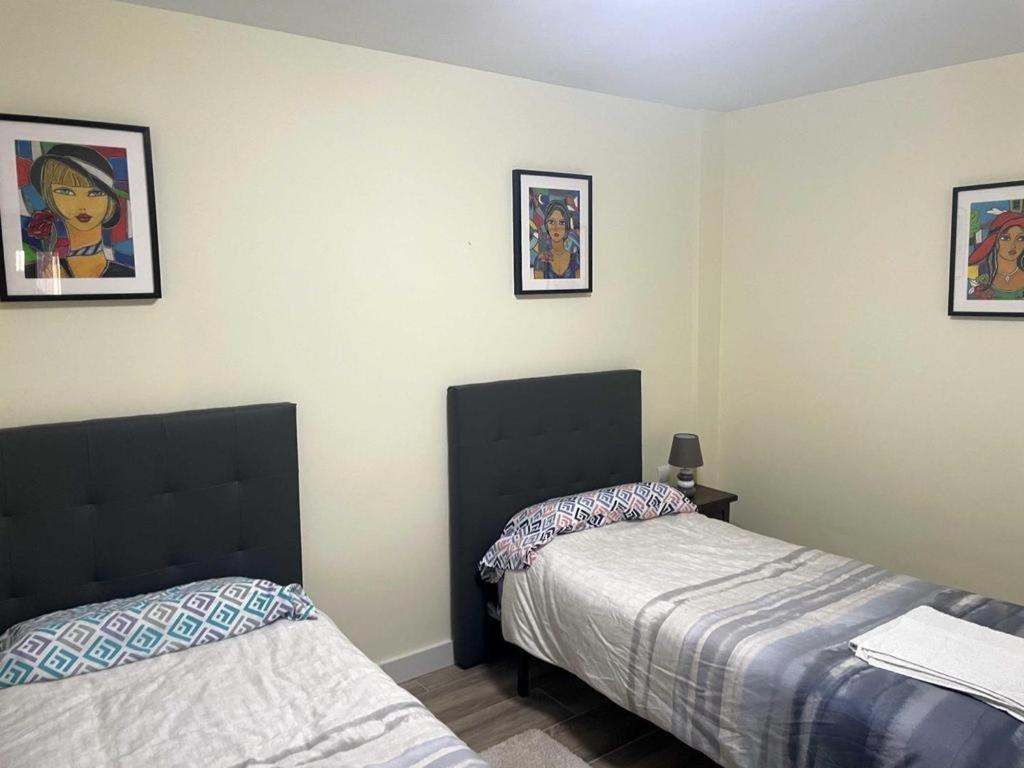 Apartamento Turistico Avila Vut Екстериор снимка