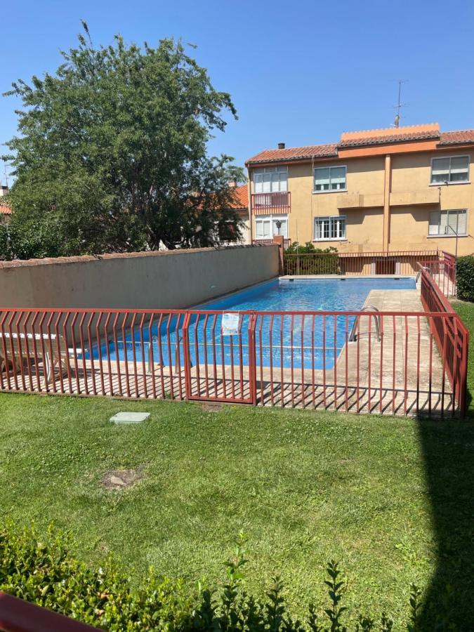 Apartamento Turistico Avila Vut Екстериор снимка